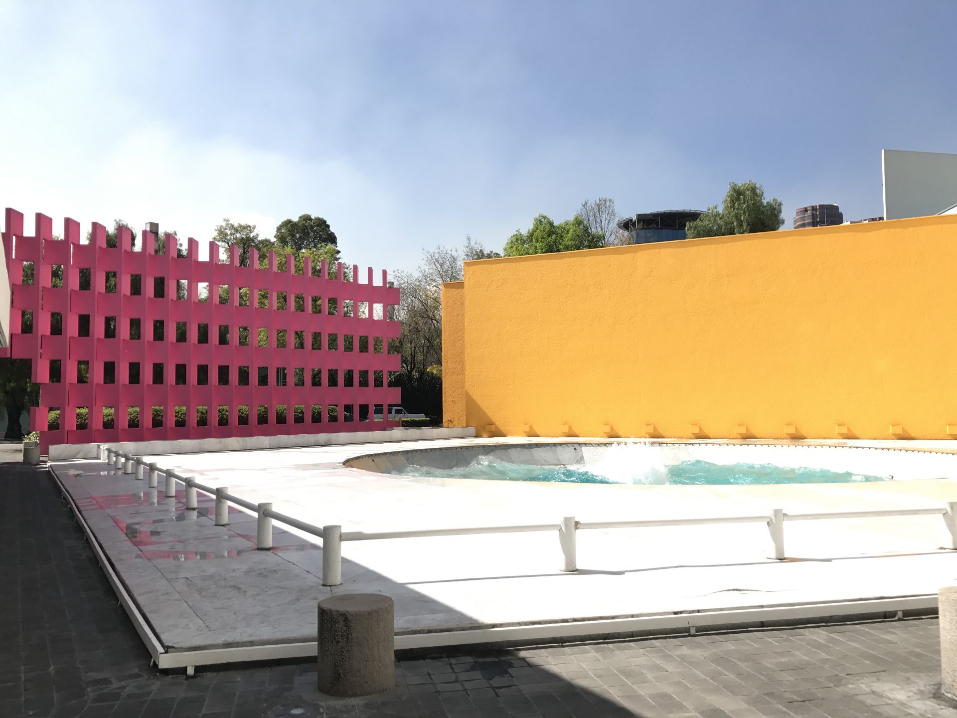 現代メキシコ建築の雄 リカルド レゴレッタが手掛けた カミノ レアルホテル Casa