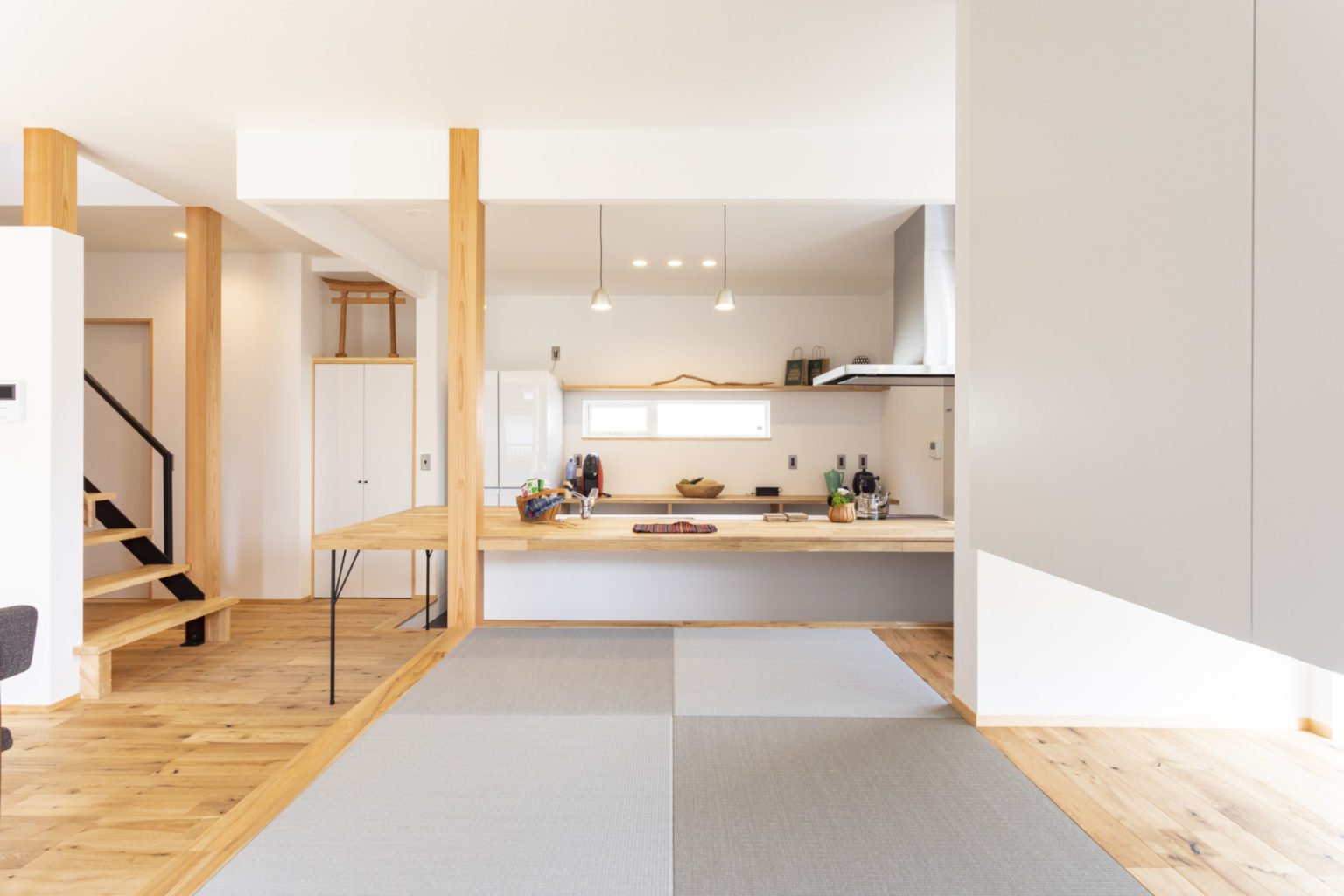 広々とした注文住宅を作ろう!ゆったりと過ごすリビングの間取りを広くする方法とは!? - #casa