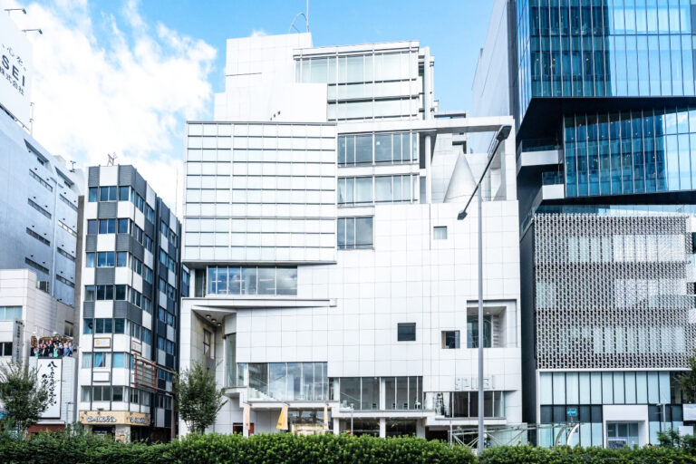 プリツカー賞受賞建築家・槇文彦の代表作!東京・青山の「スパイラル」で生活とアートの融合を体験する - #casa