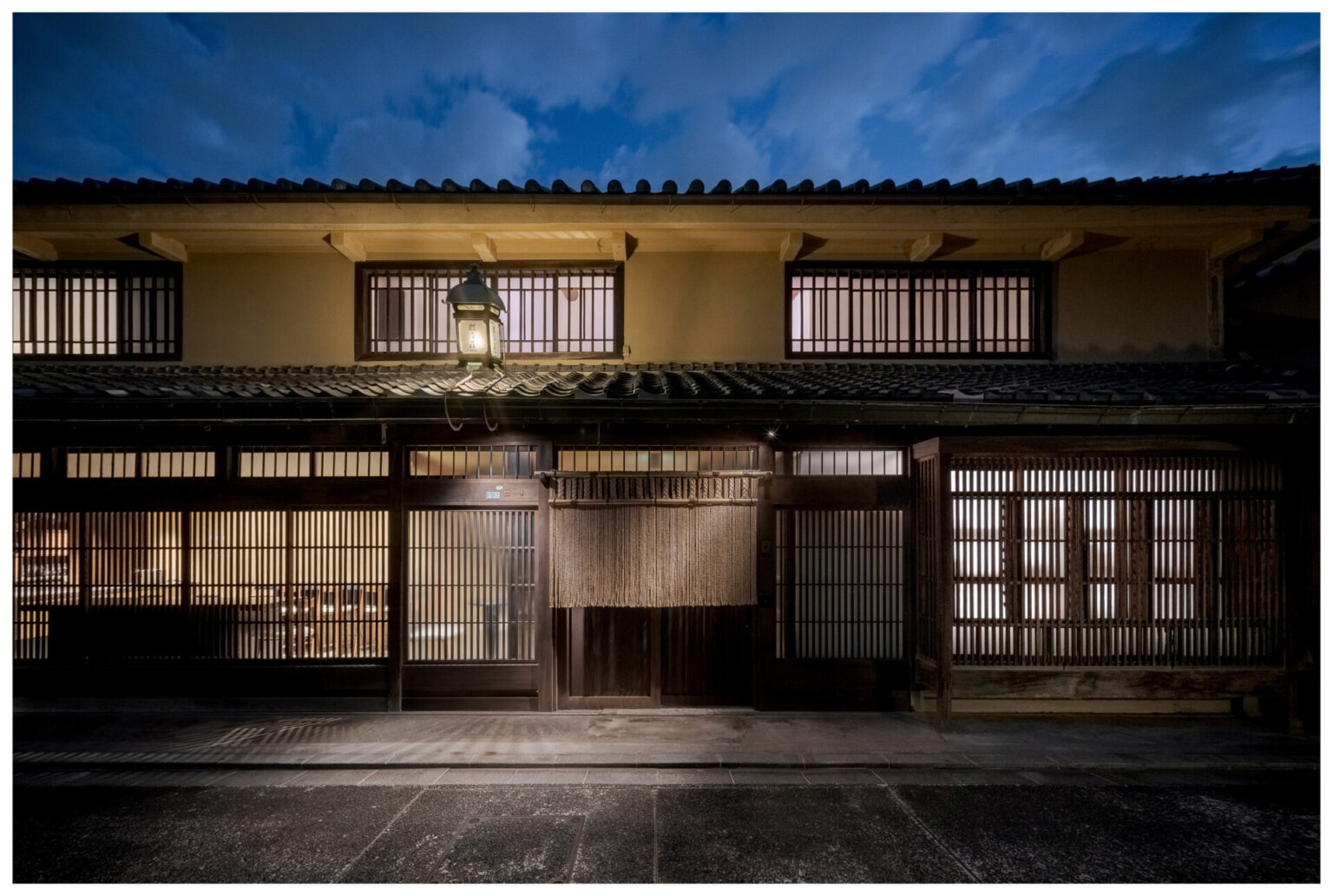 倉敷美観地区の伝統的建造物を再生した料理宿「撚る屋(よるや)」がオープン! - #casa