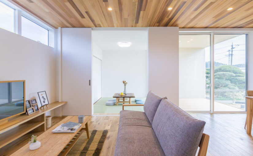 2階のプライベート空間と、家事を支えるファミリークローゼット「見守る中庭の家」