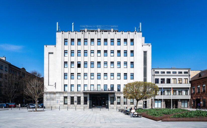 世界遺産「モダニズム建築都市カウナス」を歩く。リトアニアが遺した“楽観の建築”