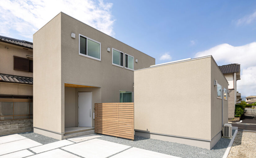 建築家が手がけた、街に向けて表情を変える住まい「DOUBLE face」