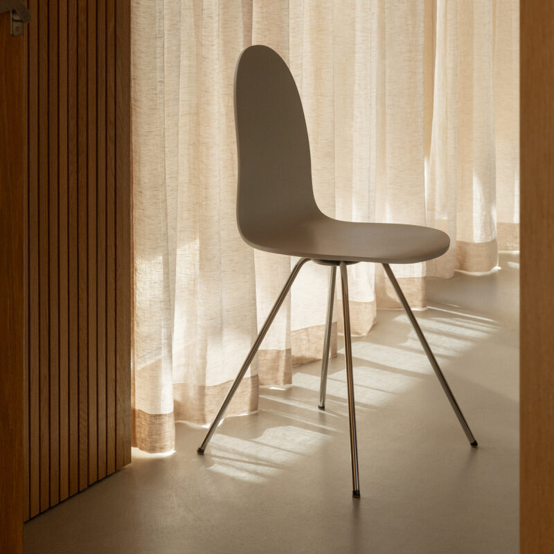 Tongue Chair