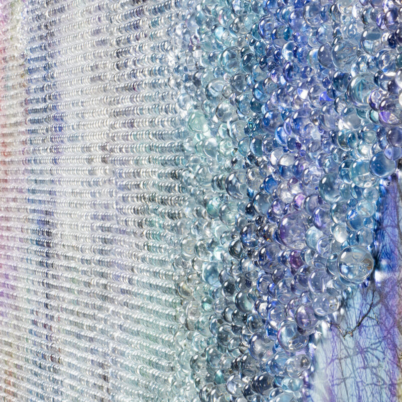 美術家の清川あさみと彫刻家の名和晃平による二人展「Invisible Garden」